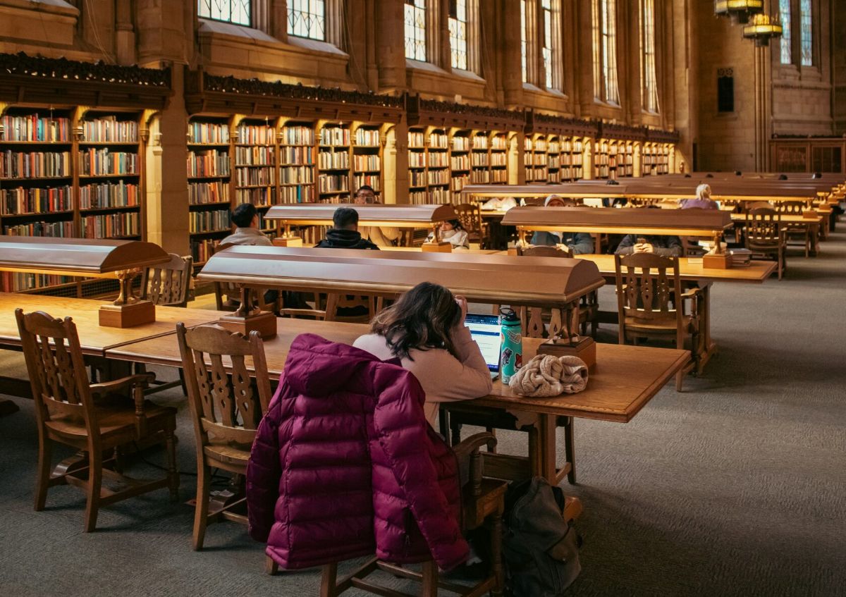 Компрессия знаний: сжатие учебников до тезисов